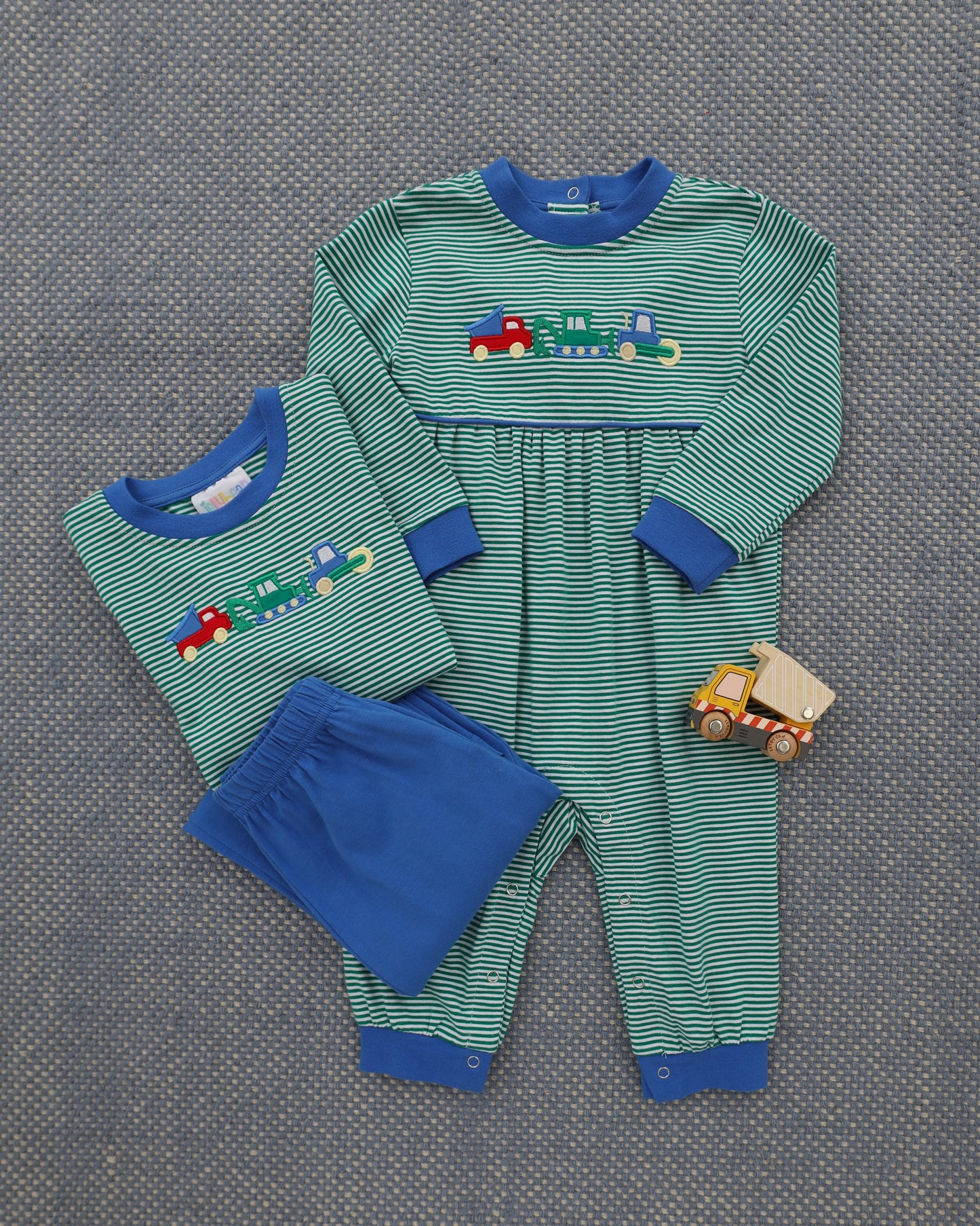 Jellybean by Smock Candy Dig, Dump, and Roll Pants Set
